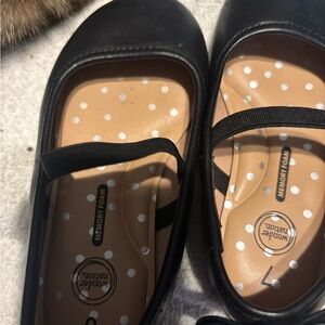 Wonder Nation Black Mary Jane Shoes with Memory Foam